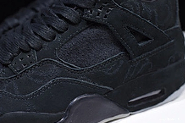 Nike 4 Jordan Air kaws 930155 black 001 retro 0803